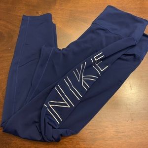 Nike leggings